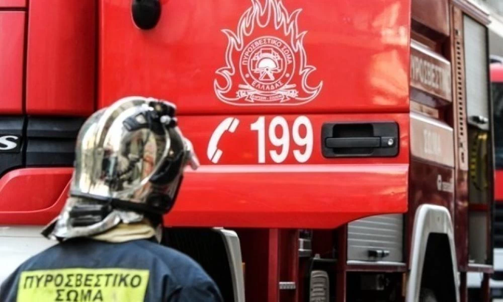 Θεσσαλονίκη: Φωτιά σε βιοτεχνία χαρτικών-Στο σημείο επιχειρεί η Πυροσβεστική